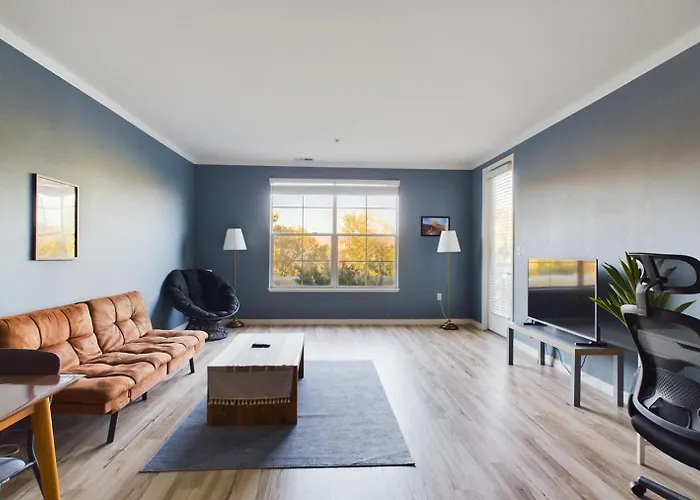 Santa Clara 1Br W Pool Gym Balcony Nr Mall Sfo-1576
